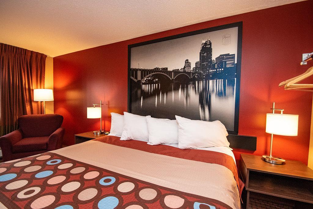 Super 8 By Wyndham Brooklyn Center/Mpls Hotel Exterior photo